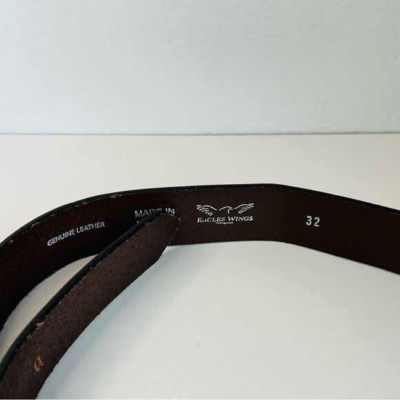 Eagles Wings Notre Dame Embossed Brown Leather Belt  Size 32 - Picture 3 of 4